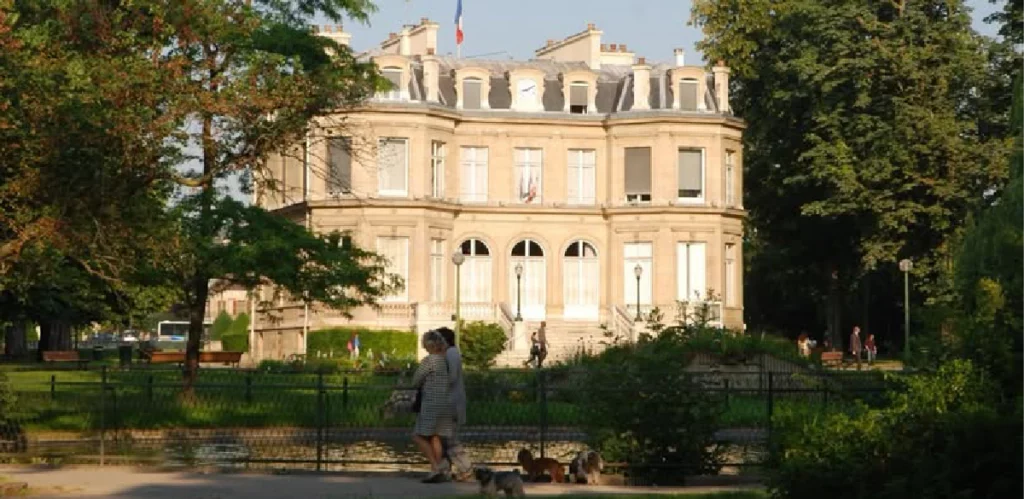 mairie de choisyleroi rassemblement